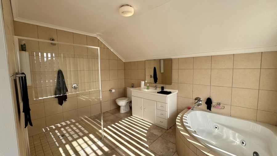 To Let 3 Bedroom Property for Rent in Kommetjie Western Cape